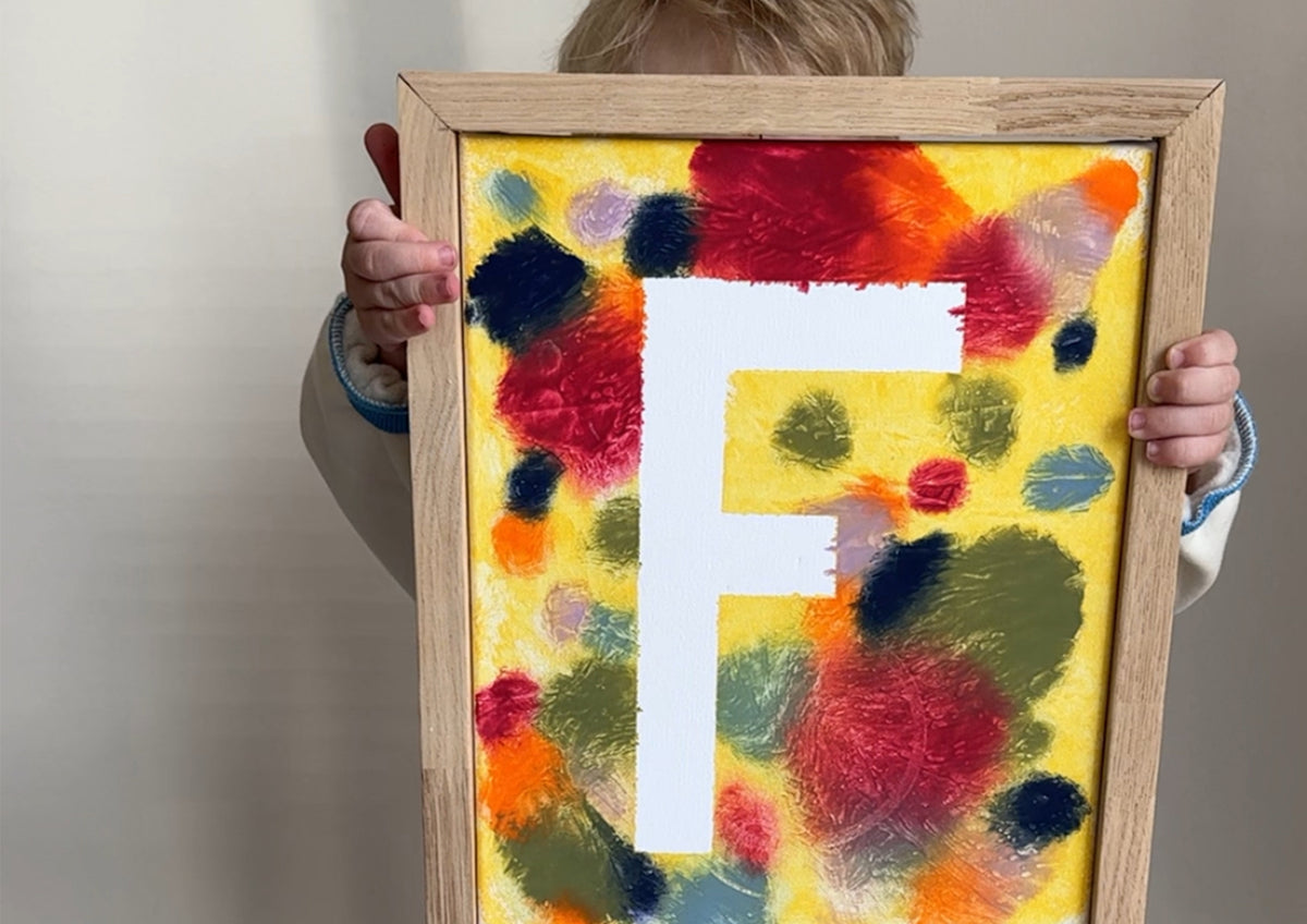 DIY Buntes Kinderbild mit Initialen