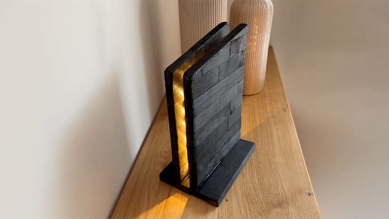 DIY Lampe aus Restholz mit LED-Beleuchtung selber bauen